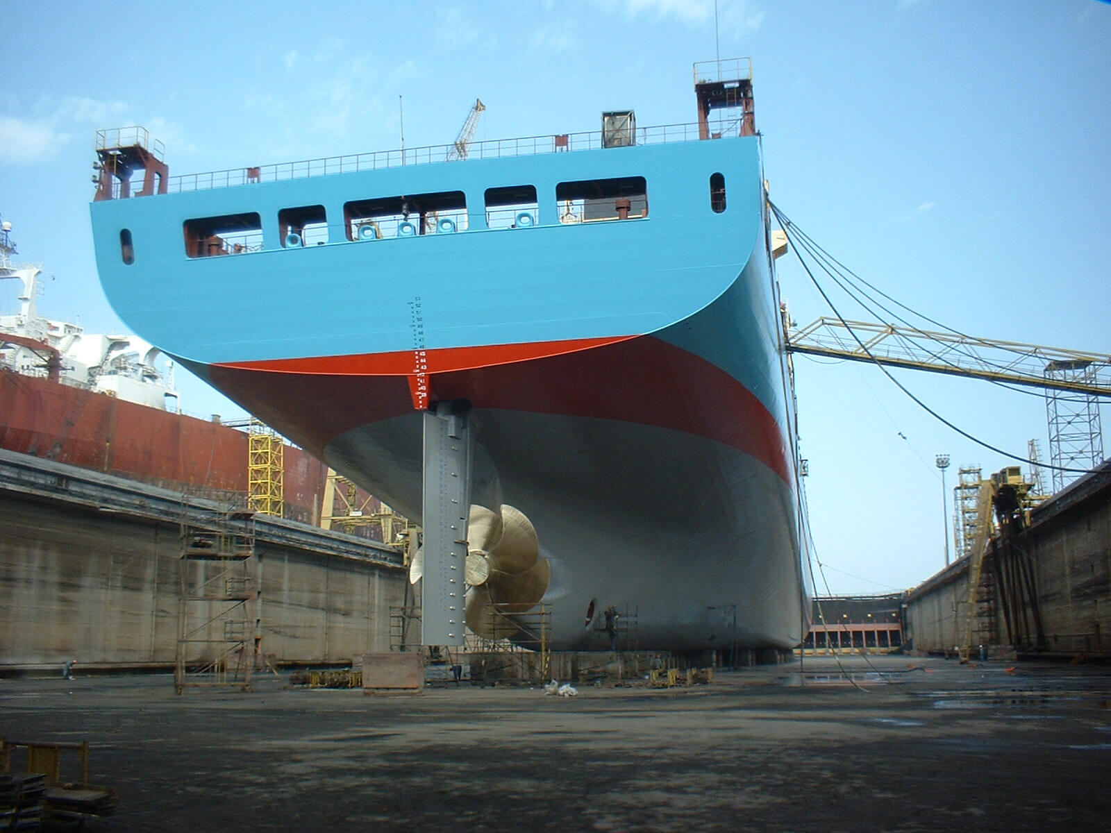 Vessel Docking 02.jpg